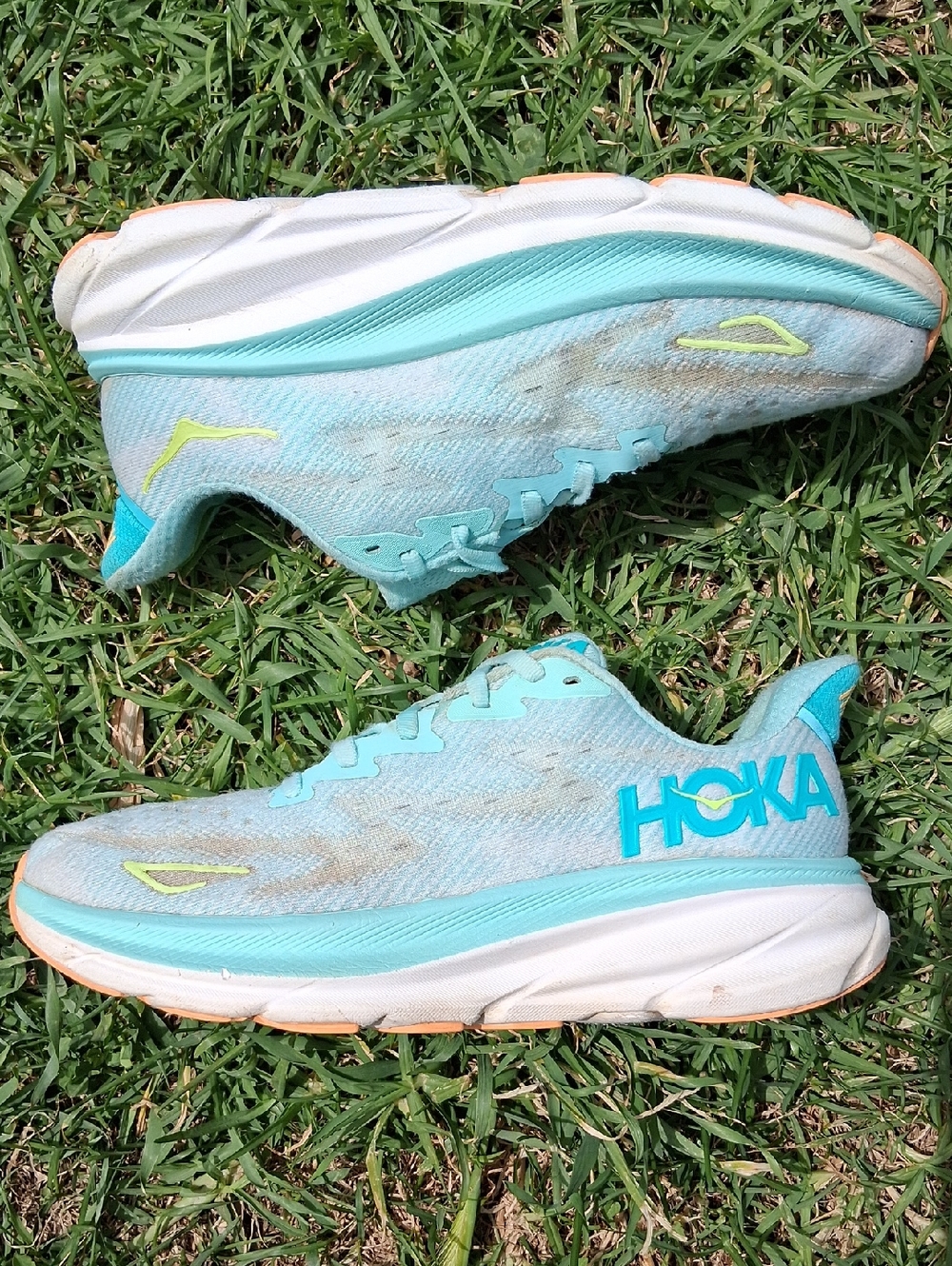 Hoka Clifton 9 Women's Mint Green Athletic Shoes